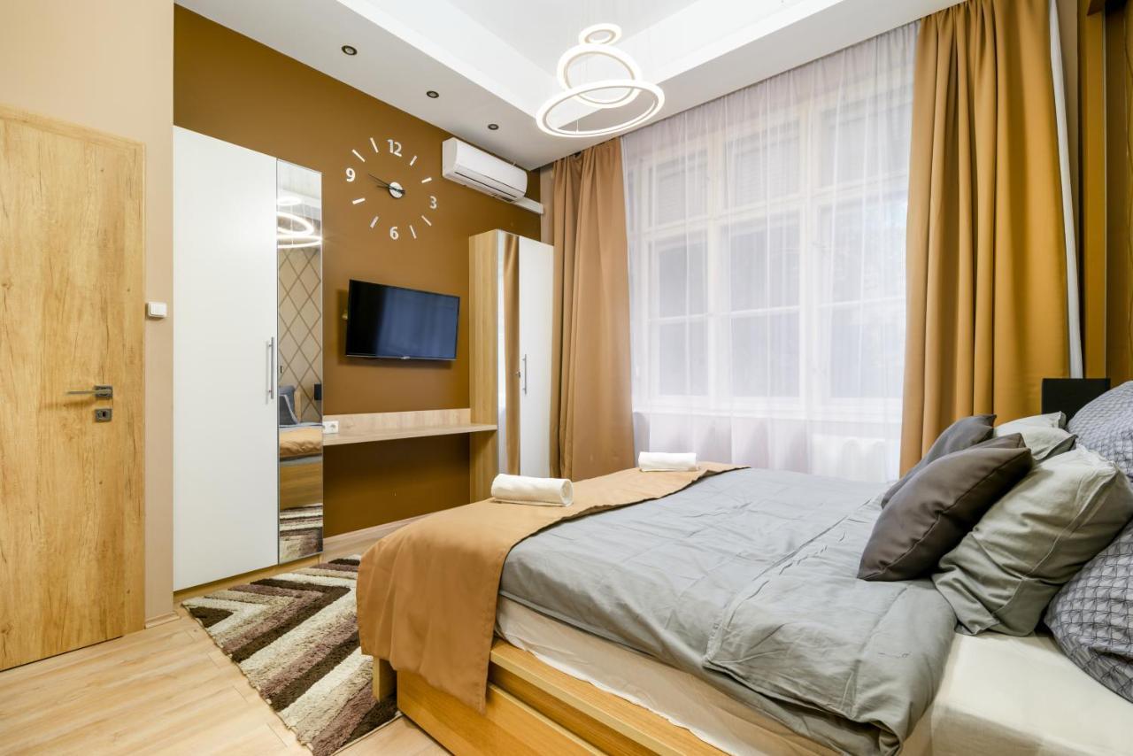 Downtown Deluxe-Two Bedroom Apartment With Sauna 부다페스트 외부 사진